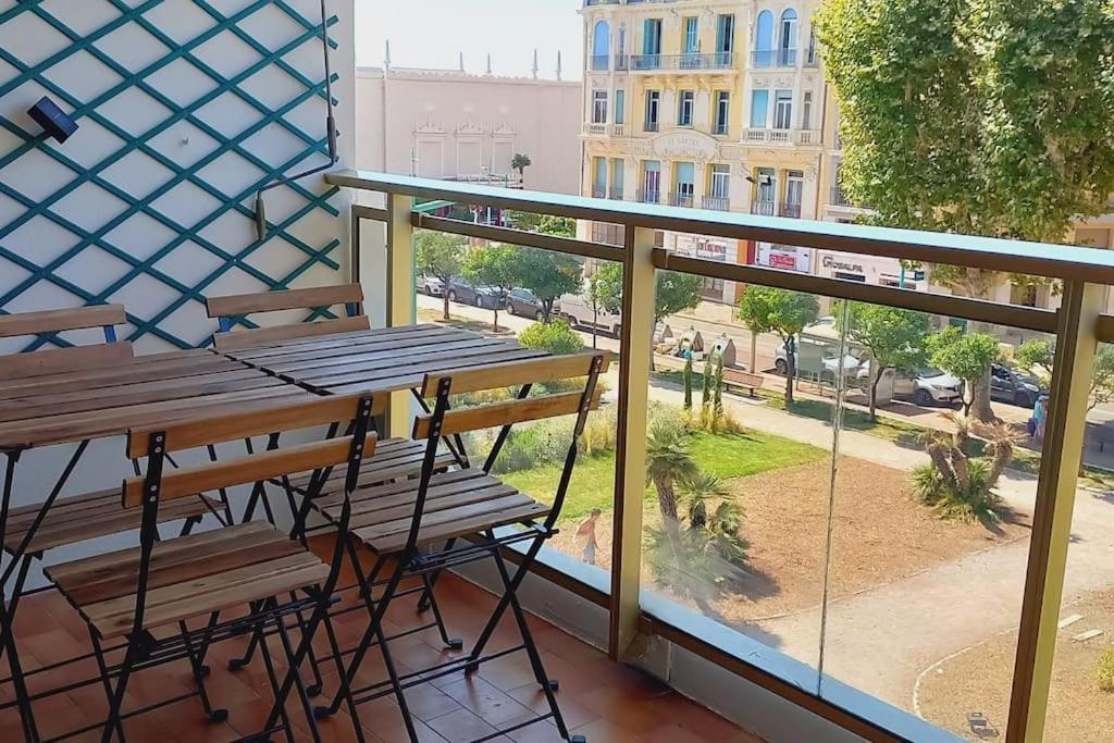 Immeuble Le Regency, Appartement 4 Pieces, 80 Metres De La Plage Menton Exterior foto