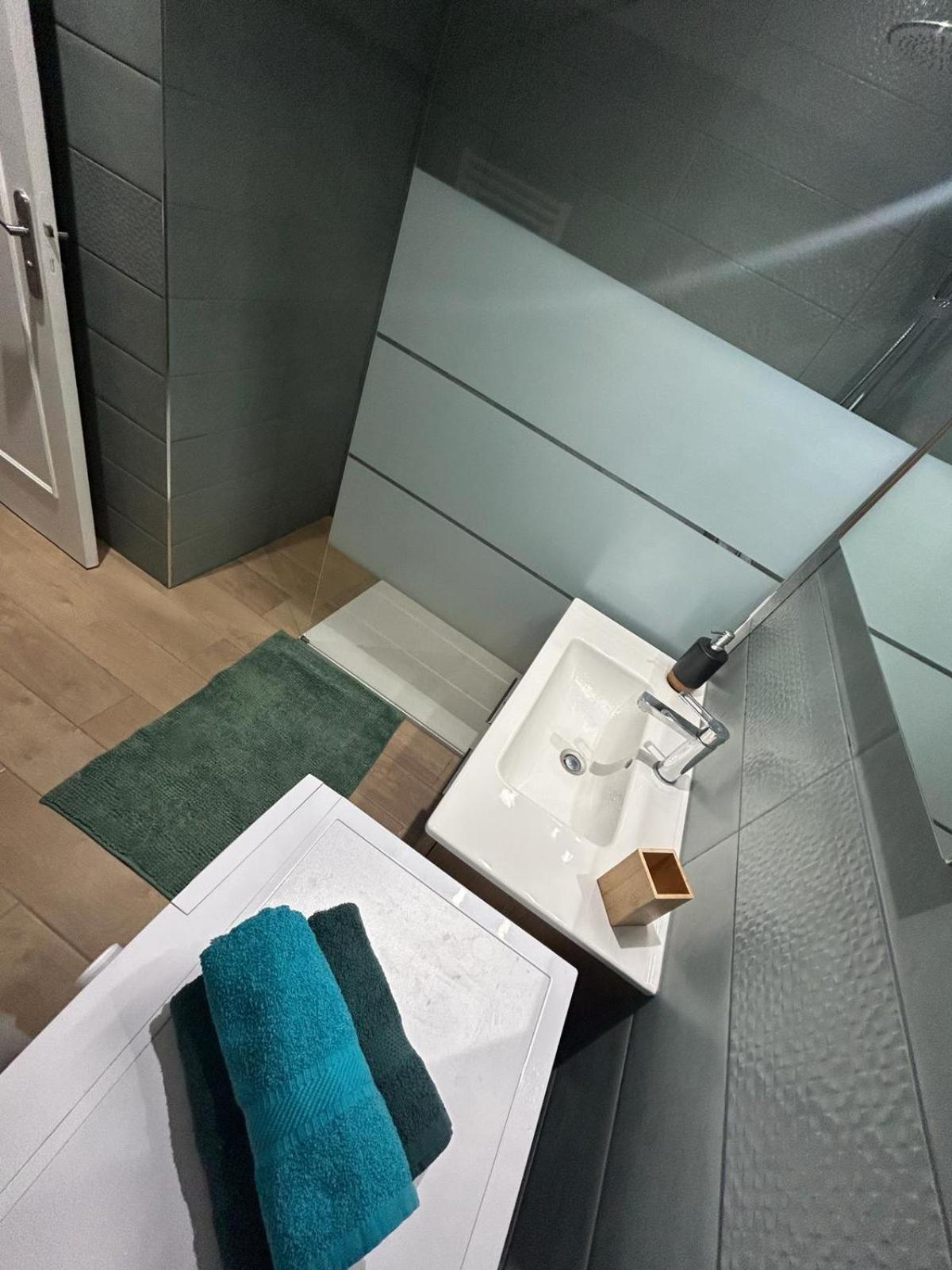 Immeuble Le Regency, Appartement 4 Pieces, 80 Metres De La Plage Menton Exterior foto